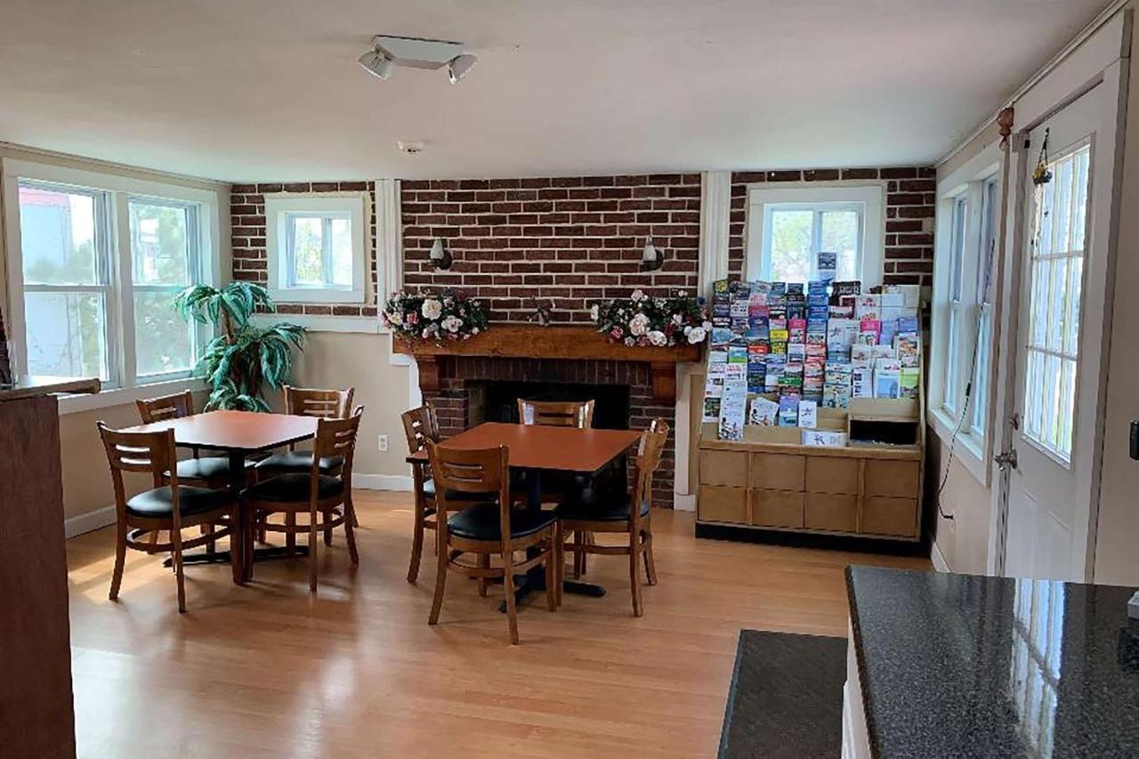 Howard Johnson By Wyndham West Yarmouth Cape Cod 外观 照片