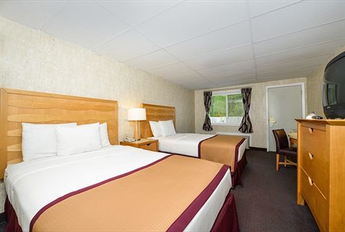 Howard Johnson By Wyndham West Yarmouth Cape Cod 外观 照片